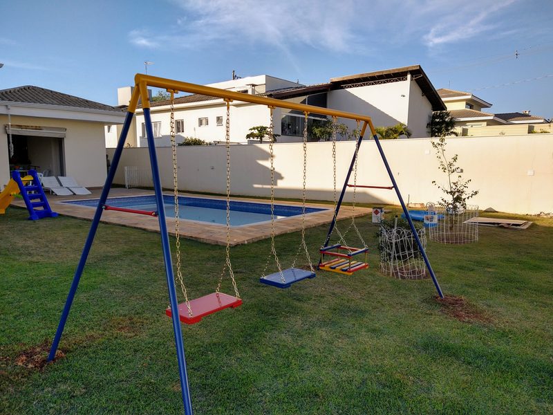 Brinquedos Metálicos